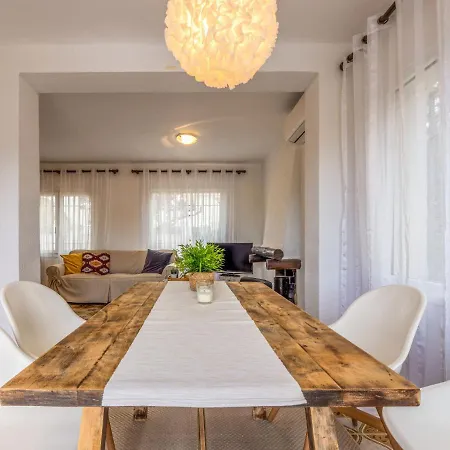 Valencia By Interhome *